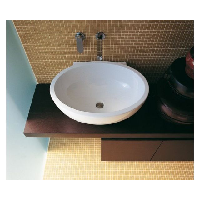Flaminia Dip 62 bench-wall hung sink with center drain in ceramic DP482
