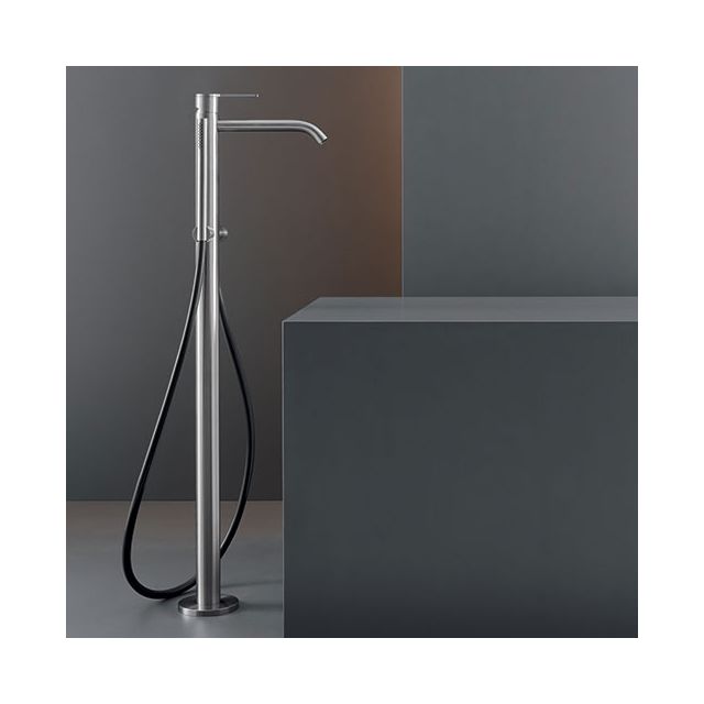 Cea-Design-Innovo-Free-standing-tap-for-bathtub-INV61S