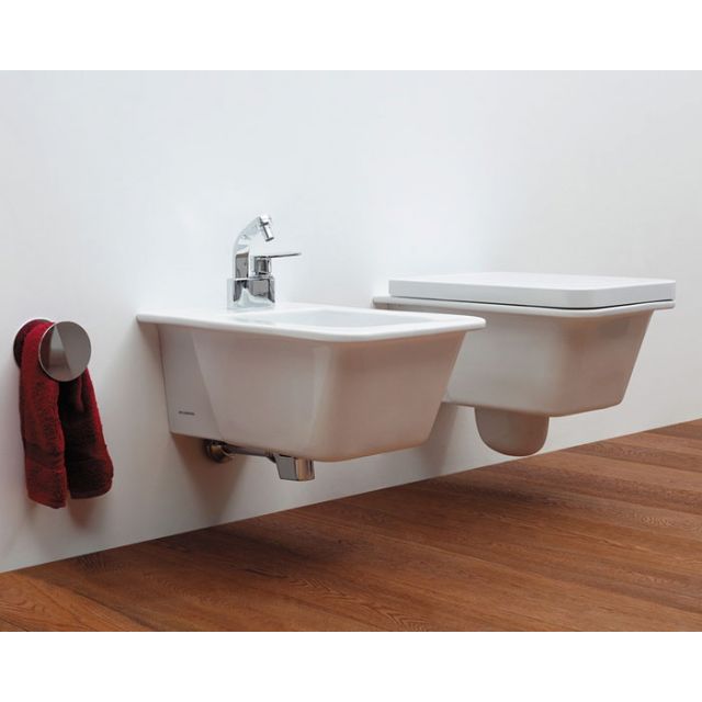 Flaminia Volo Wall-hung sanitary in ceramic VL118+VL218+VLCW02